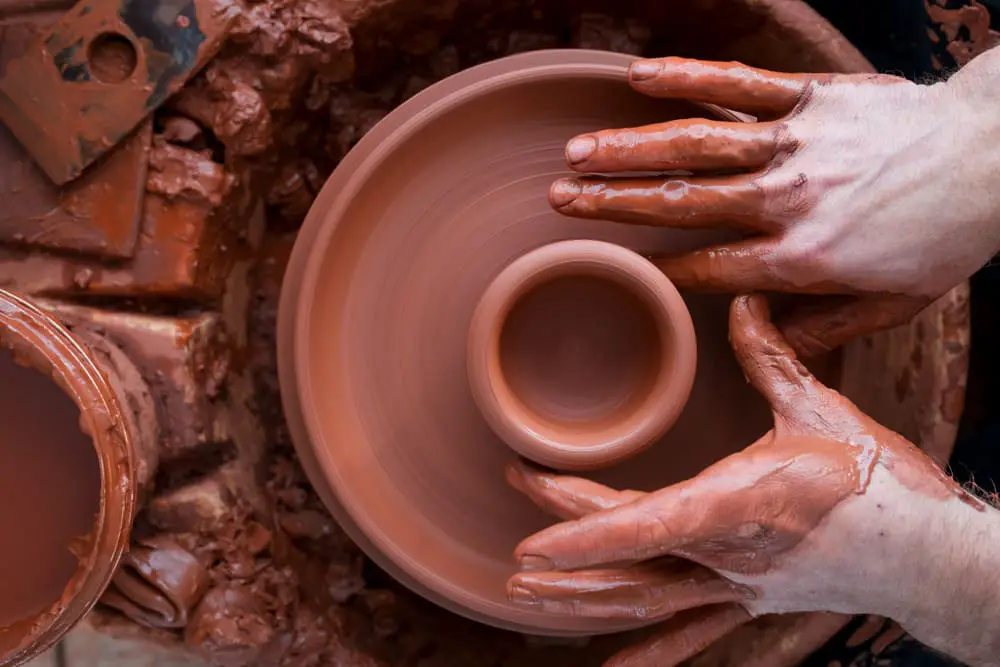 Comment faire de la poterie : conseils & matériel